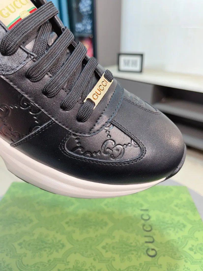 Men's shoes 💰438🌹🌹[GUCCI] Gucci's new lace-up casual men's shoes are on the market first, and the materials and workmanship are superior to all versions on the market. The highest quality shipped first-layer cowhide with imported original perforated materials➕Genuine leather lining, privately molded soft outsole, high foot comfort, imported special materials highlight the brand's unique charm, high-end customization 38-44